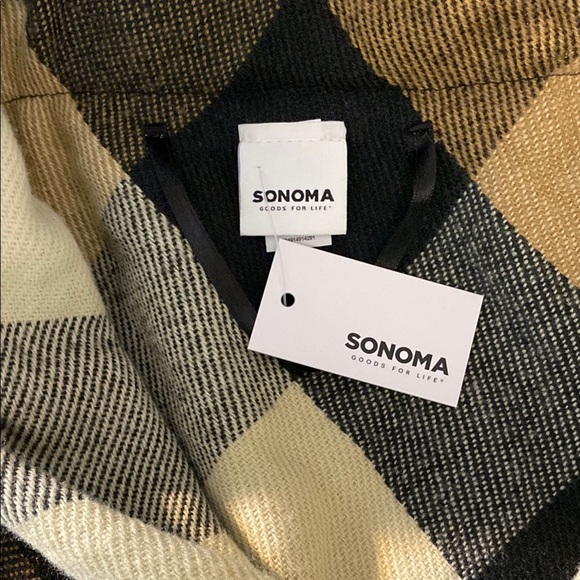 Women's Sonoma  Goods  For Life  Buffalo Plaid Print Toggle Poncho Fits XL NEW - Picture 8 of 9